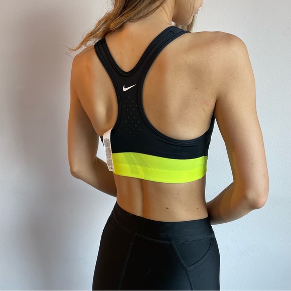Nike PRO medium support sport bra - Picture 3 of 9